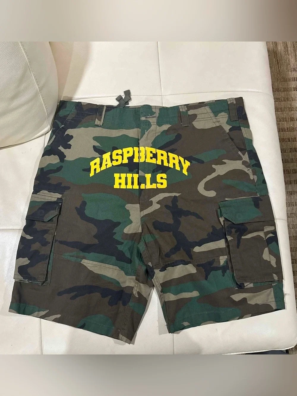 Gv gallery RH camo Shorts